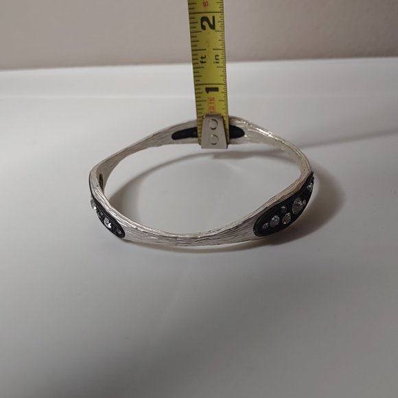 Weird Metal And Plastic Bangle - Picture 10 of 11